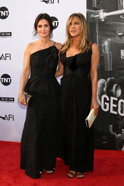 Courteney Cox, Jennifer Aniston — Stok fotoğraf