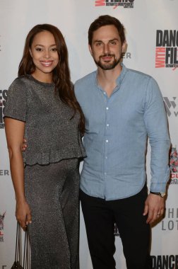 Amber Stevens Batı, Andrew J.West