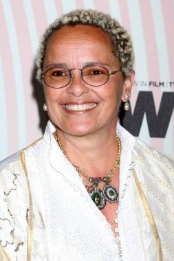 aktris Shari Belafonte