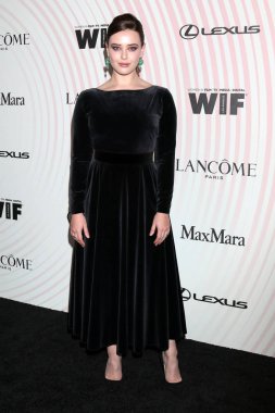 aktris Katherine Langford