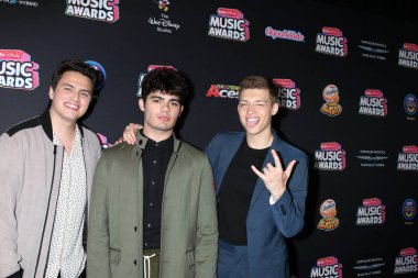 Kafanızda sonsuza dek Liam Attridge, Emery Kelly, Ricky Garcia