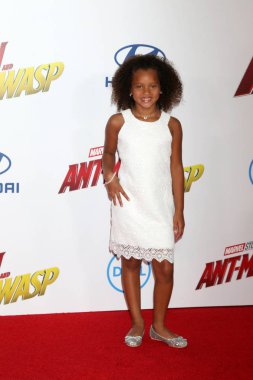 oyuncu Raelynn Bratten