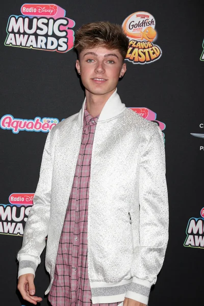 Hrvy στο ραδιόφωνο 2018 Disney Music Awards — Φωτογραφία Αρχείου