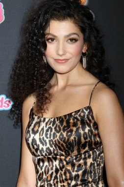 aktris Caroline Romano