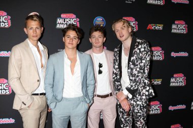 Vampirler, James Mcvey, Connor top, Tristan Evans, Bradley Simpson