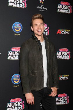 aktör Noah Schnacky