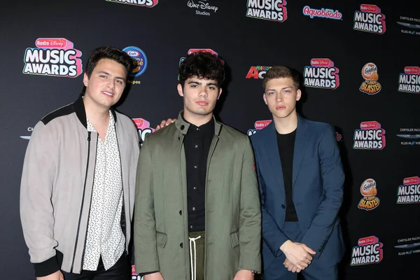 Selamanya dalam pikiranmu, Liam Attridge, Emery Kelly, Ricky Garcia — Stok Foto