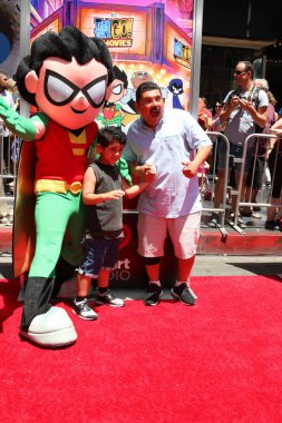 Guillermo Rodriguez, Son