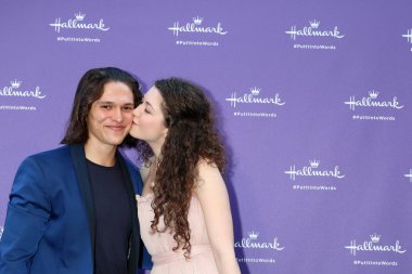 Nişanlısı, Marietta Melrose