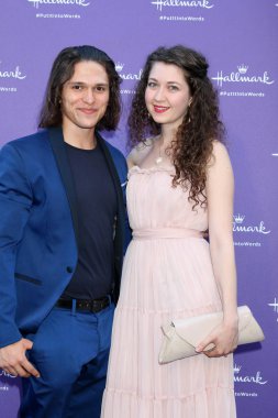 Nişanlısı, Marietta Melrose