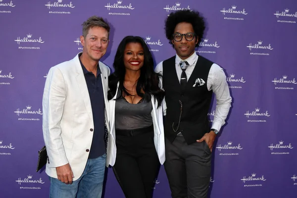 Kevin Rahm, Keesha Sharp, Johnathan Fernández — Foto de Stock