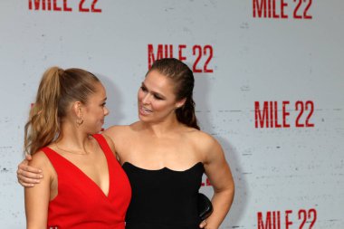 Julia De Mars, Ronda Rousey