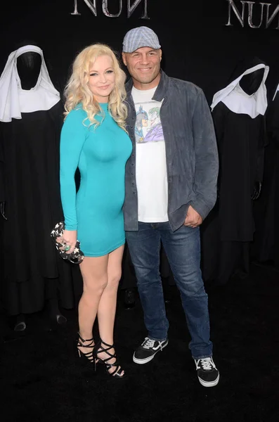 Mindy Robinson Randy Couture Bei Der Weltpremiere Von Nun Tcl — Stockfoto