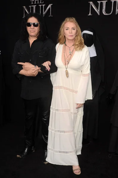 Gene Simmons Shannon Tweed Nun World Premiere Tcl Chinese Theater — Fotografia de Stock