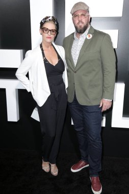 Chris Sullivan, Rachel Reichard, 