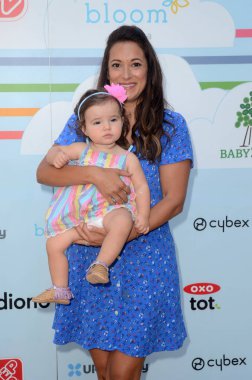 Angelique Cabral 7 yıllık ünlü Red Carpet olay yeni Bloom sunulan adım 2, Sony Stüdyoları, Culver City, Ca 09-22-18 Baby2baby yararlanan medya tarafından