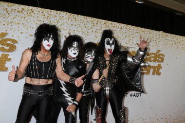 Paul Stanley, Tommy Thayer, Eric Singer, Gene Simmons, Kiss at 