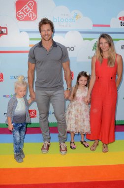 Rusty Joiner 7 Yıllık Ünlü Kırmızı Halı Olay New Bloom Media yararlanarak Baby2baby Step2, Sony Studios, Culver City, Ca 09-22-18 tarafından sunulan