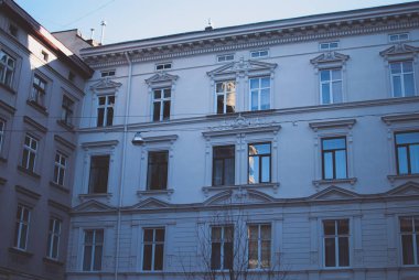 şehrin eski ilçe eski evde cephe