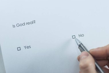 Anket sorusu: Tanrı'nın gerçek mi? Cevap: Hayır.