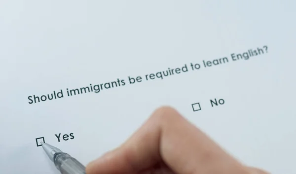 Pregunta Encuesta Debería Exigirse Los Inmigrantes Que Aprendan Inglés Respuesta —  Fotos de Stock