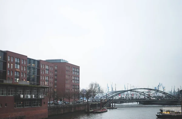 Гамбург Германия Января 2018 Хафенсити Порт Лодки Воде — стоковое фото