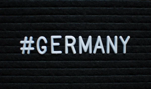 Hashtag Word Mektup Tahtada Yazılı Germany Siyah Zemin Üzerine Beyaz — Stok fotoğraf