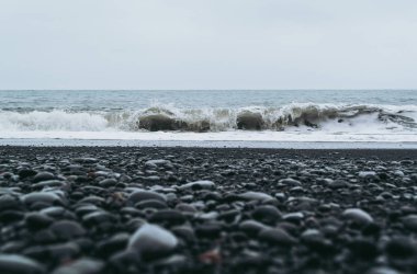İzlanda 'da Atlantik Okyanusu Dalgaları
