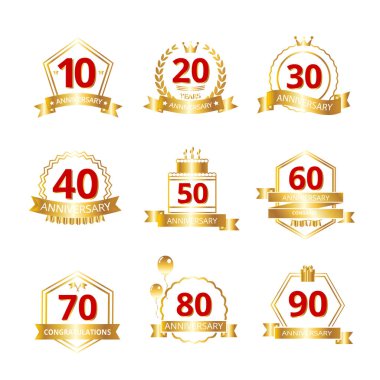 Afiş, davetiye, kartpostal tasarımı için tarihleri yıldönümleri ile bir altın metalik etkisi ve kırmızı sayılar. Vektör kutlama şablonu