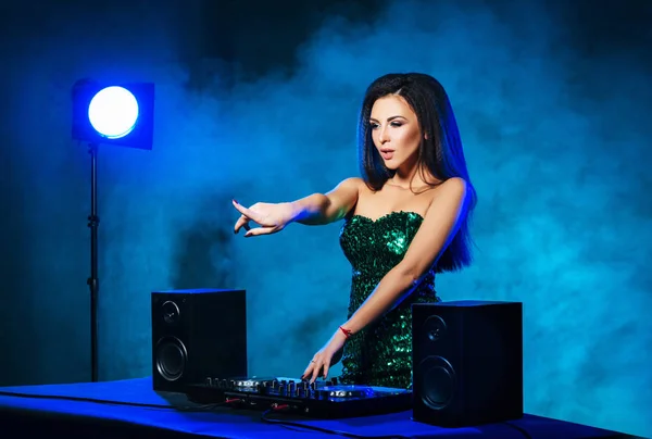 Young Attractive Beautiful Sexy Girl Playing Music Disco Party Night — Stock Photo, Image