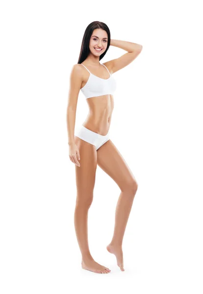 适合和运动的女孩内衣 美丽和健康的女人摆在白色的背景 减肥和医疗保健理念 — 图库照片