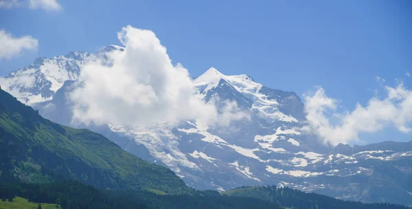 Szczyty Alp Landskape Tle Lauterbrunnen Jungfrau Berneńskie Highland Alpy Turystyka — Zdjęcie stockowe