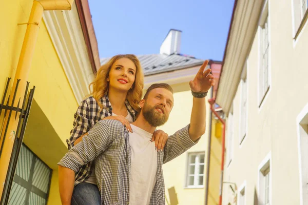 Young Loving Couple Have Dating Outdoor Man Woman Having Fun — Stock Photo, Image