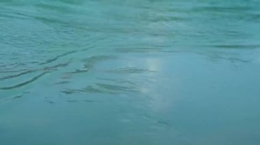 Mavi su doku. Nehir desen arka plan. Doğa kavramı