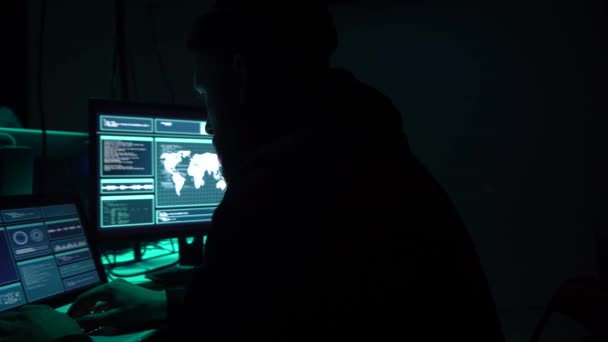 Хакери Розбивають Сервер Допомогою Декількох Комп Ютерів Заражених Вірусів Кіберзлочинність — стокове відео