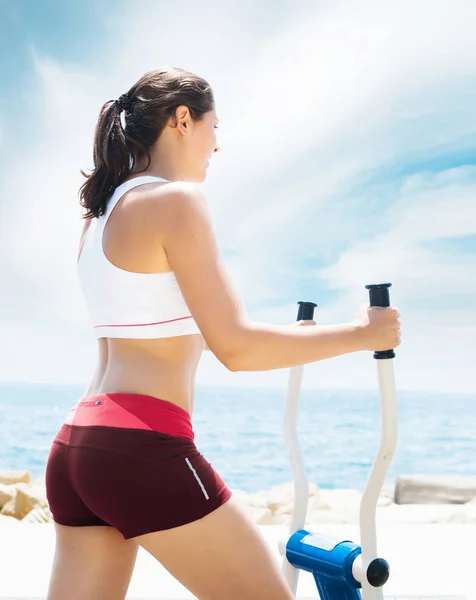 Entrenamiento Chica Joven Forma Deportivo Gimnasio Aire Libre Fitness Deporte —  Fotos de Stock