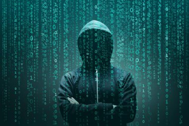 Maske ve kapüşonlu ikili arka plan üzerinde bilgisayar korsanı. Gizlenmiş karanlık yüzü. Veri hırsız, internet dolandırıcılık, darknet ve siber güvenlik kavramı.