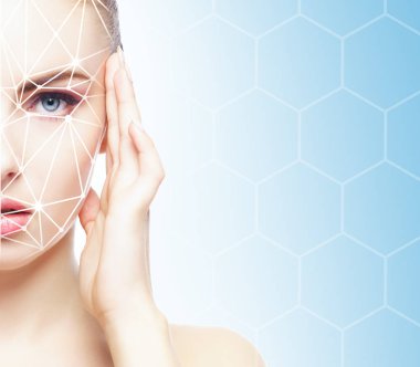 Scnanning kılavuz yüzünde çekici kadın portresi. Yüz kimliği, güvenlik, yüz tanıma, geleceğin teknolojisi kavramı.