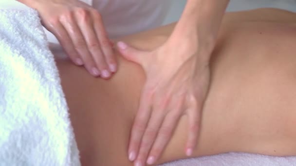 Une Jeune Femme Spa Thérapie Guérison Traditionnelle Massages Santé Soins — Video