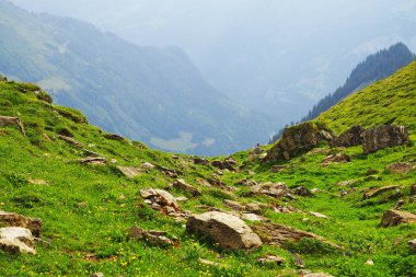 Dağ doruklarına arka plan manzara. Jungfrau, Bernese highland. Alpler, turizm, dağlar kavram hiking yolculuk