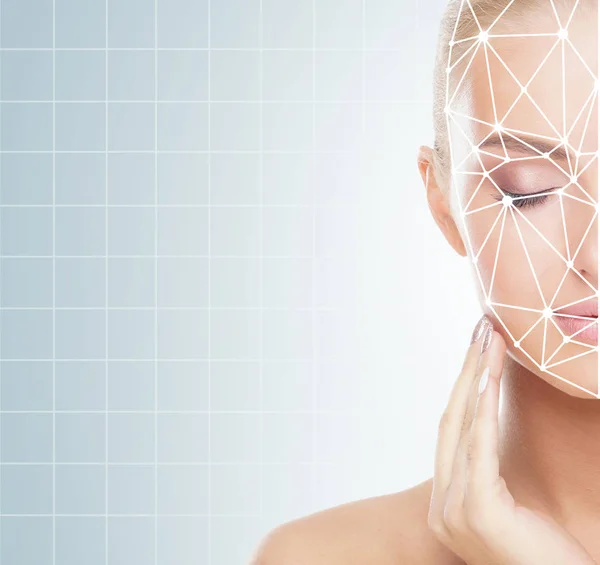 美丽女孩的肖像与一个扫描网格在她的脸上 有面部 扫描仪的女人生物识别 安全性 面部识别 未来技术概念 — 图库照片