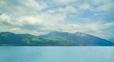 Alp zirveleri manzara arka plan. Jungfrau, Bern yaylası. Alpler, turizm, yolculuk, yürüyüş konsepti Interlaken Bernese yaylası