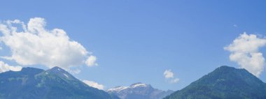 Dağ doruklarına arka plan manzara. Jungfrau, Bernese highland. Alpler, turizm, dağlar kavram hiking yolculuk