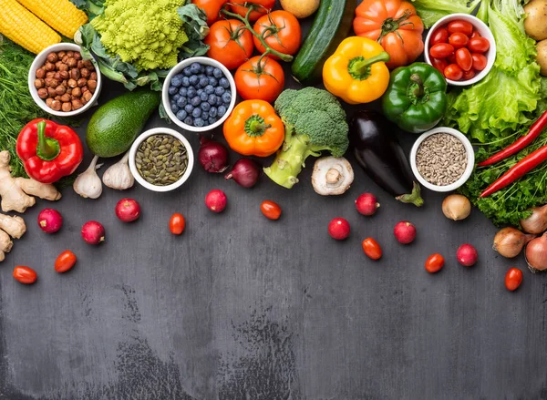 Zdravé Stravovací Přísady Čerstvá Zelenina Ovoce Superpotraviny Výživa Strava Veganská — Stock fotografie