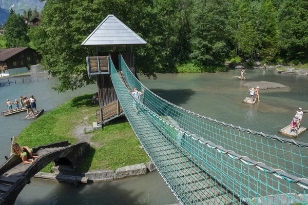 Engelberg Schweiz Augusti 2017 Barn Leker Med Flottar Lekplatsen Vid — Stockfoto