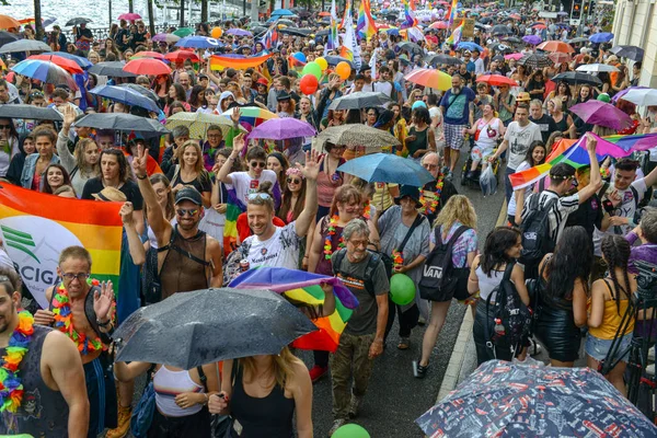 Lugano Suiza Junio 2018 Gays Lesbianas Caminando Desfile Del Orgullo —  Fotos de Stock