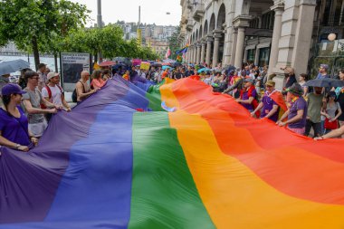 Lugano, İsviçre - 2 Haziran 2018: Gay ve Lezbiyenler Lugano Gay gurur geçit töreninde İsviçre üzerinde yürüme
