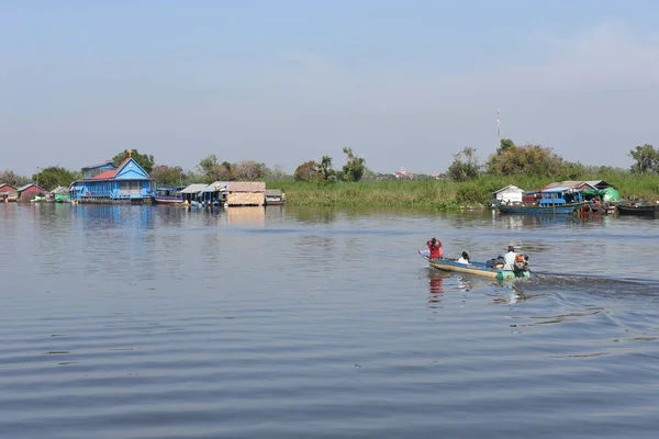 Lago Tonle Sap Camboya Enero 2018 Pueblo Flotante Agua Del — Foto de Stock