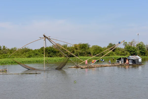 Fishnets Έναν Παραπόταμο Ποταμό Στην Λίμνη Τονλέ Sap Στην Καμπότζη — Φωτογραφία Αρχείου