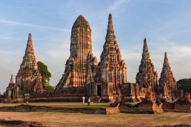 Ayutthaya, Tayland - 4 Ocak 2018: kişi Tayland tapınak Ayutthaya Tarih Parkı ziyaret